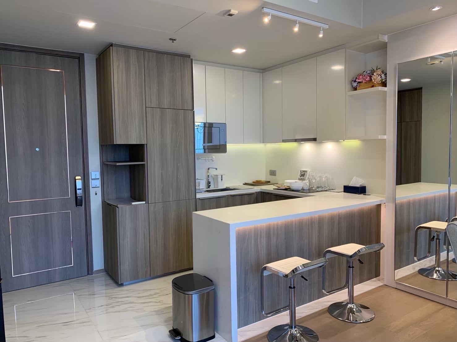 Celes Asoke😍📞0825686458 Celes Asoke😍📞0825686458