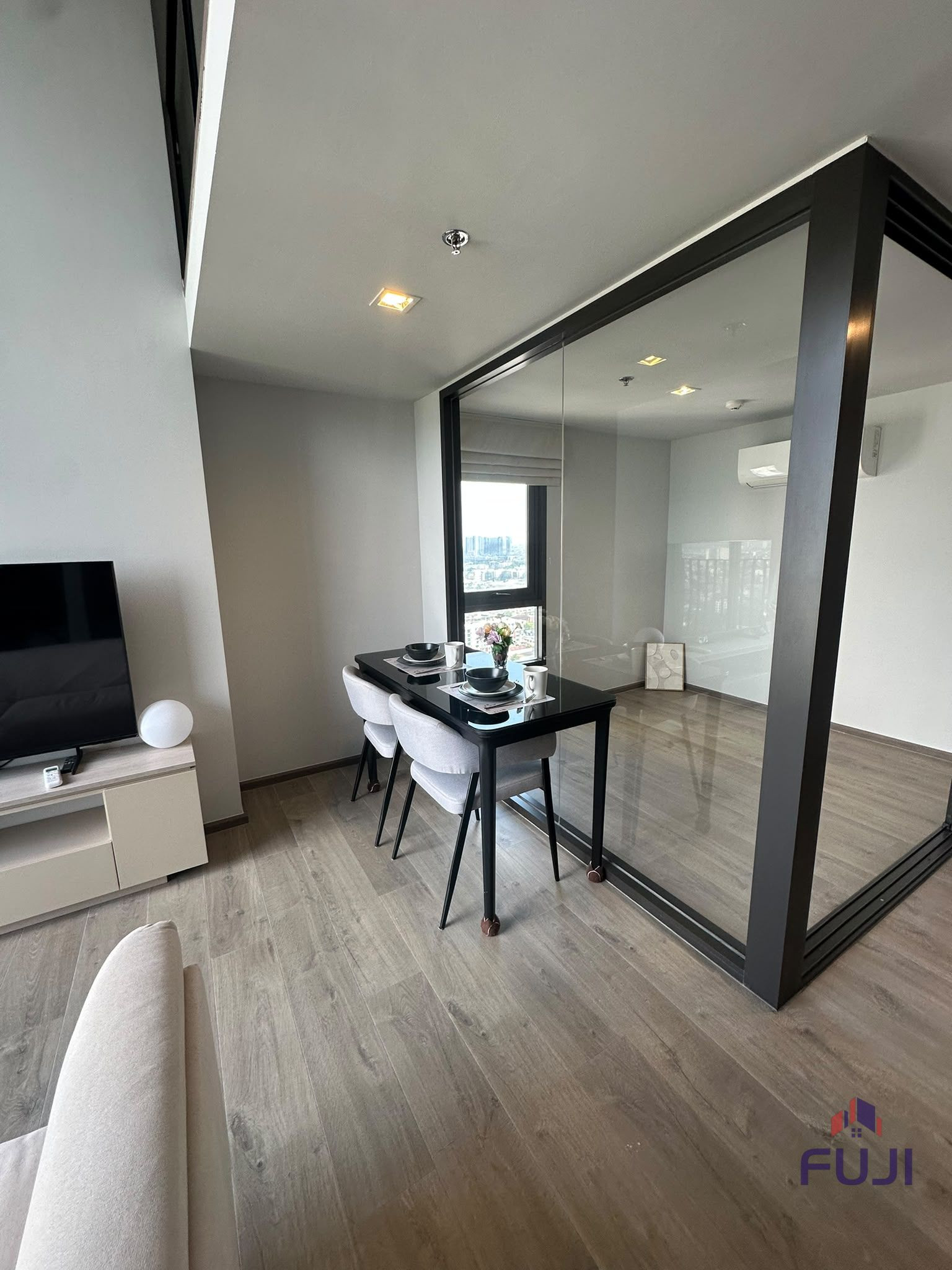 ให้เช่าคอนโดหรูสไตล์ลอฟท์ที่ PITI Sukhumvit 101 – รูปที่ 3