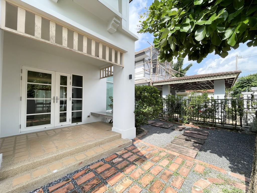 ขายบ้านเดี่ยว ลัดดารมย์ วัชรพล โครงการ 3 | 85.8 ตร.ว. | 250 ตร.ม. | 3 ห้องนอน 4 ห้องน้ำ | พร้อมเรือนรับรอง – รูปที่ 2