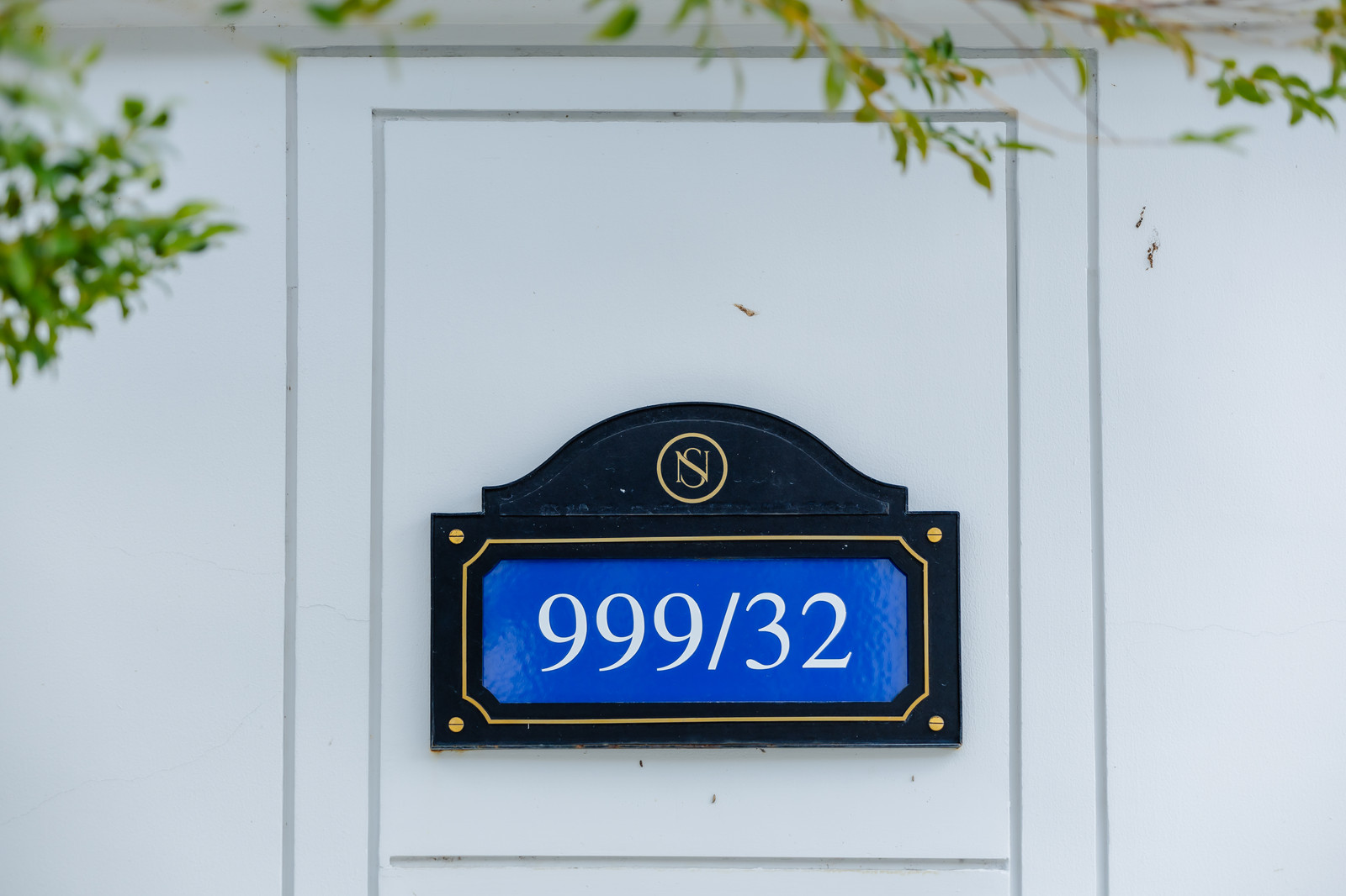 บ้านหรูแต่งเต็มหลังใหญ่ 658 ตร.ม. ตกแต่งไปกว่า35ล้านบาท พื้นชั่น1หินอ่อนแท้ทั้งหลัง บนที่ดิน 187 ตร.ว. | 5 ห้องนอน 6 ห้องน้ำ | ขาย 99 ล้านบาท ผลรวมเลขที่บ้าน6 อยู่แล้วรวย