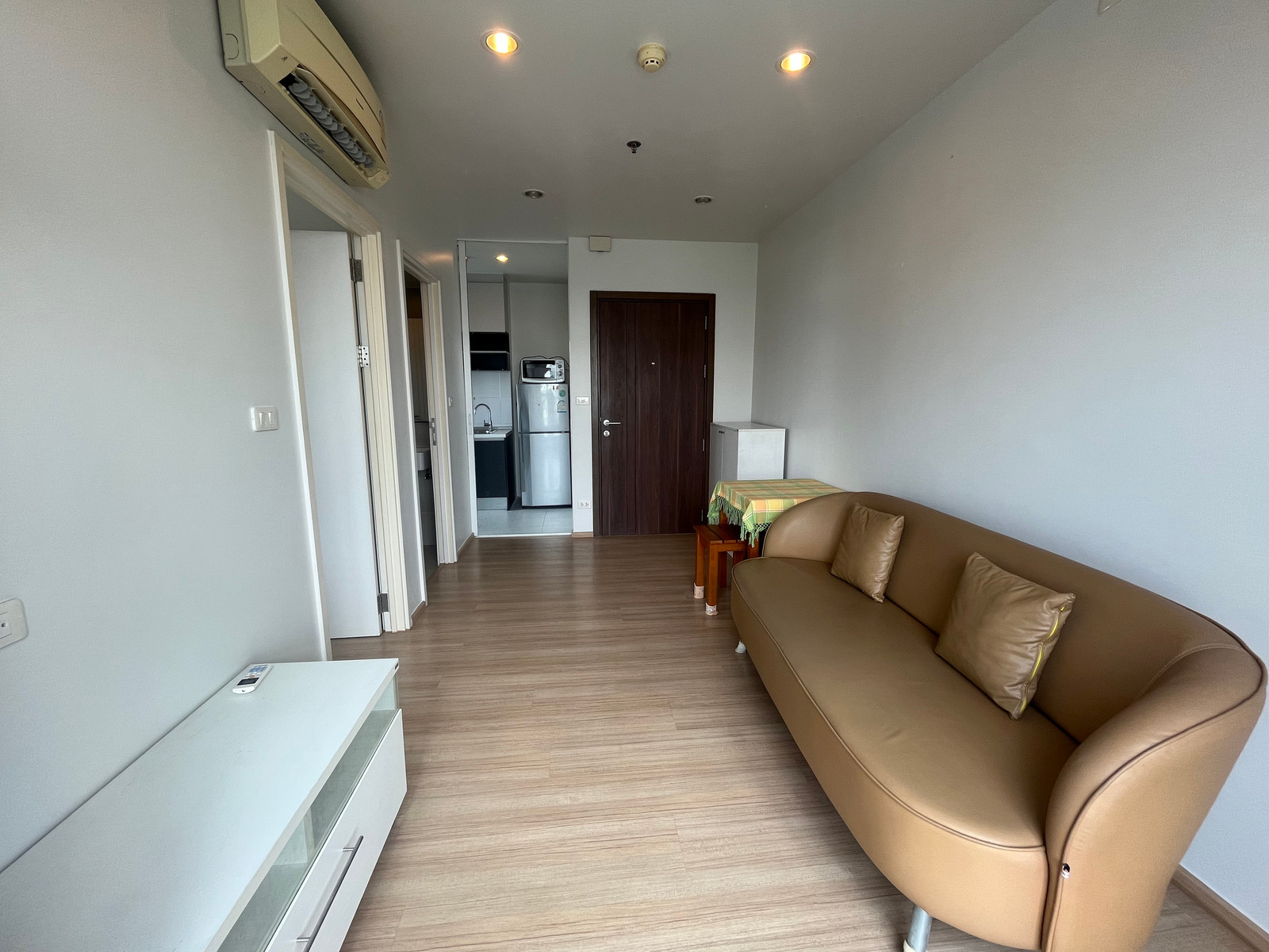 For Sale: The Base Chaengwattana, 32.64 sq.m., 1 Bedroom, 1 Bathroom, High Floor, 1,950,000 THB For Sale: The Base Chaengwattana, 32.64 sq.m., 1 Bedroom, 1 Bathroom, High Floor, 1,950,000 THB