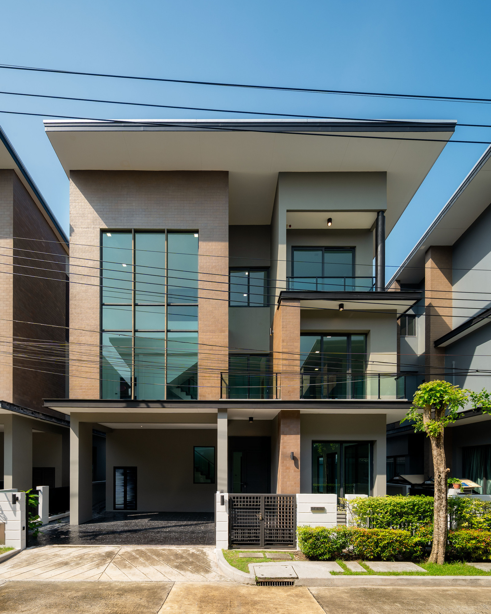 บ้านเดี่ยว 3 ชั้น สไตล์ Urban Modern บ้านเดี่ยว 3 ชั้น สไตล์ Urban Modern