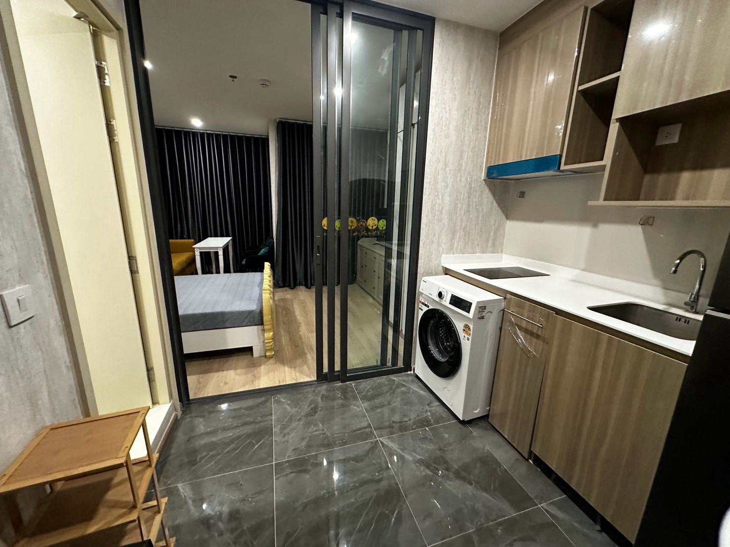 🏙️ Life Rama 4-Asoke | Condo for Rent | 公寓出租 | คอนโดให้เช่า  🇹🇭 ภาษาไทย  📍 ทำเลดี ใกล้ MRT ศูนย์การประชุมแห่งชาติสิริกิติ์ 🚆 เดินทางสะดวก ใกล้แหล่งช้อปปิ้ง ตลาด ร้านอาหาร สวน และโรงเรียน  ✨ รายละเอียดห้อง • ชั้น 18 • ขนาด 28 ตร.ม. • 1 ห้องนอน 1 ห้อง – รูปที่ 4