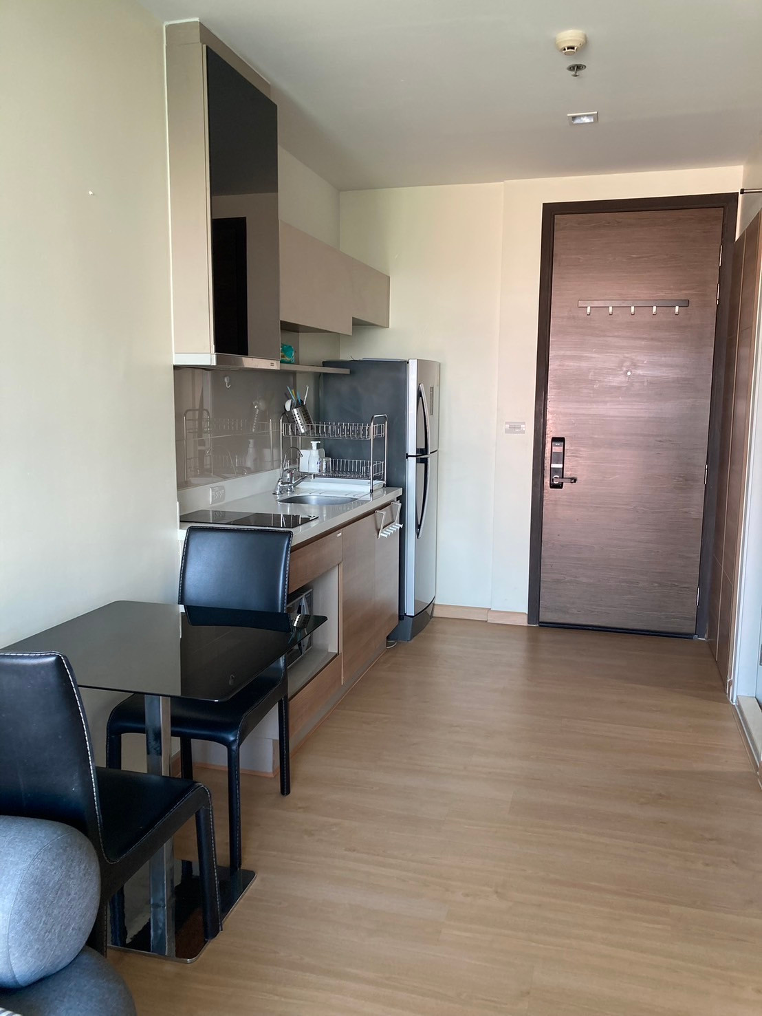 1 bedroom, 1 bathroom, east side, beautiful view. 1 bedroom, 1 bathroom, east side, beautiful view.