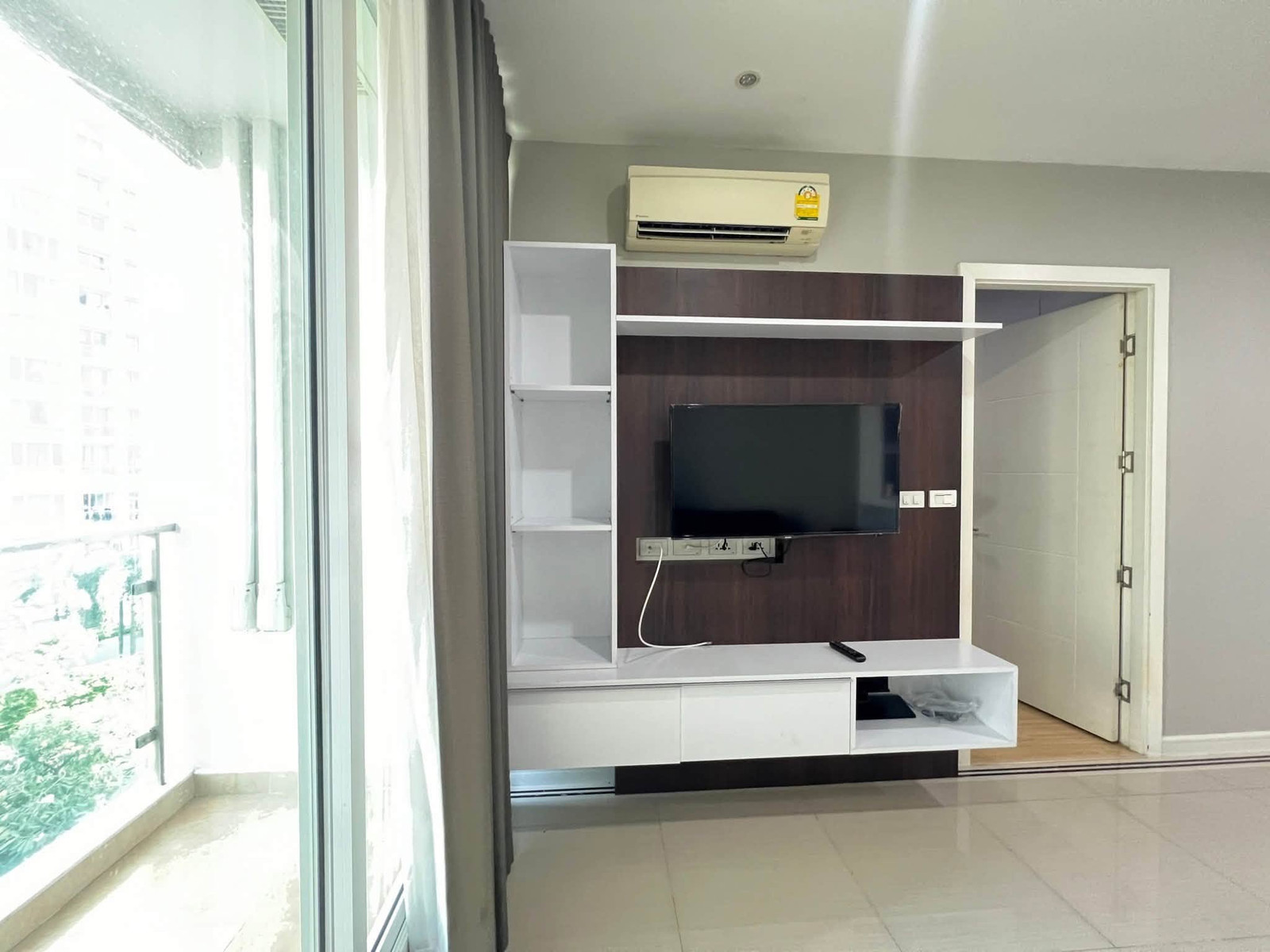 Life Rama 9 🏙️ ให้เช่า LIFE ASOKE – RAMA 9 ห้องว่างพร้อมเข้า | Livinginsider