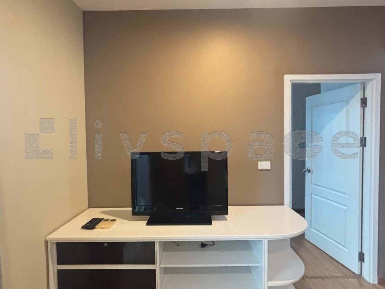 ▚ L0JCCDツ ให้เช่า Hive Sathorn 1Bed 49ตร.ม. ห้องใหญ่ รีโนเวทใหม่ ทิศไม่ร้อน เฟอร์ครบ ติด BTS กรุงธนบุรี 0 เมตร✨ – รูปที่ 4
