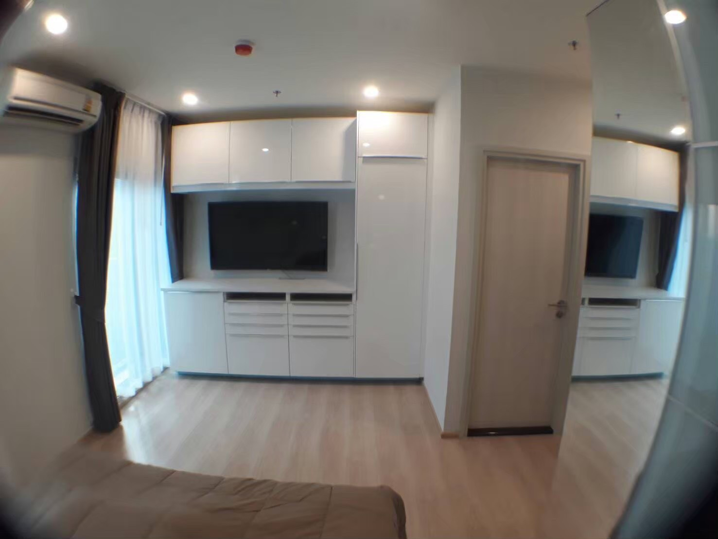 ✨ Noble Revolve Ratchada | For Rent 🏡✨ Modern 2-bedroom condominium in the heart of Ratchada, offering convenient access to MRT and plenty of lifestyle amenities nearby. – รูปที่ 4