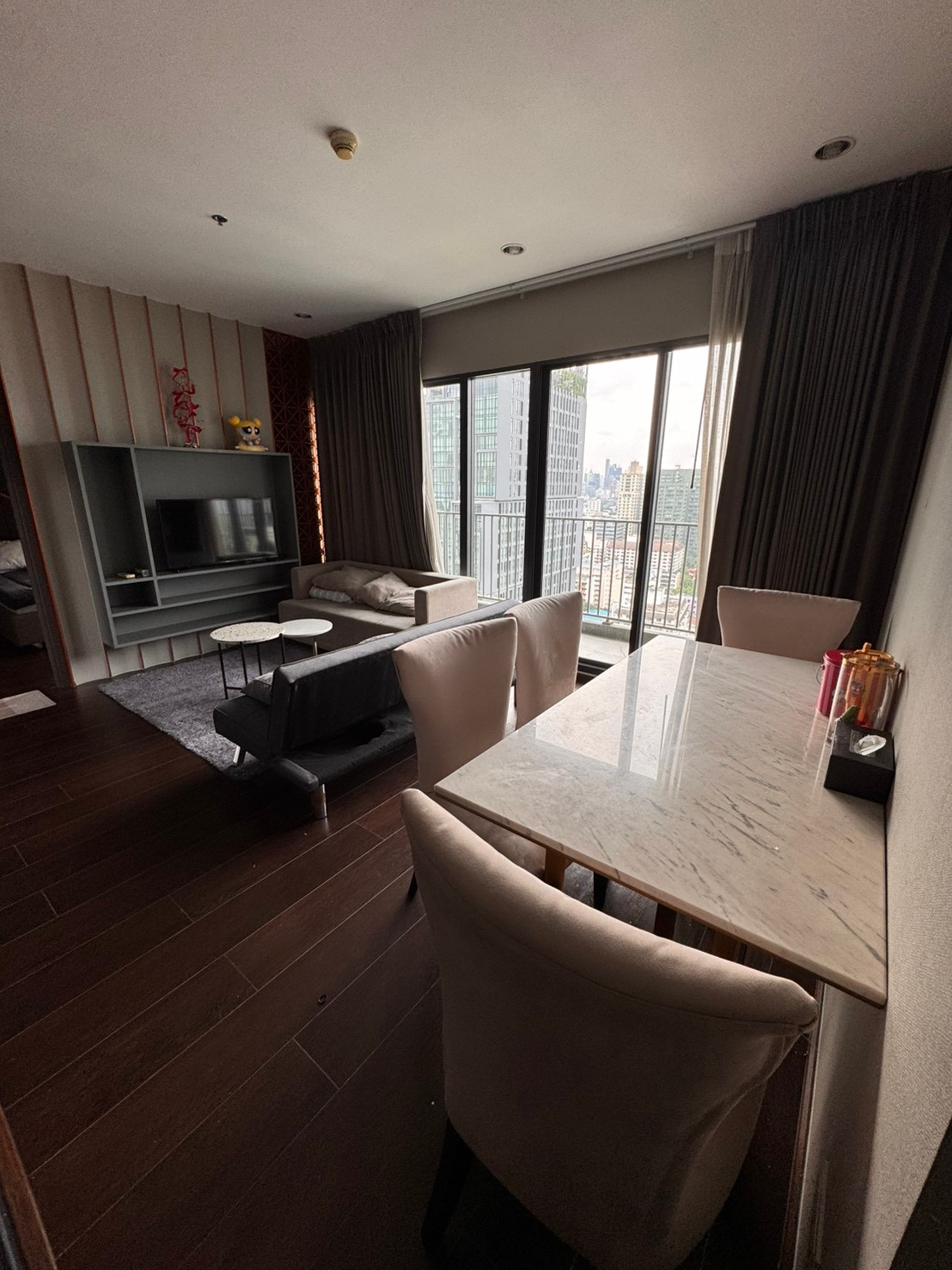 Condo for rent C Ekkamai, fully furnished condo, ready to move in, close to BTS Ekkamai, convenient travel!! Condo for rent C Ekkamai, fully furnished condo, ready to move in, close to BTS Ekkamai, convenient travel!!