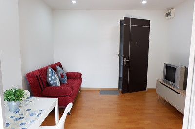 Come rent a room. Next to the BTS station, 11000 baht, large room, fully furnished, has a washing machine. Come rent a room. Next to the BTS station, 11000 baht, large room, fully furnished, has a washing machine.