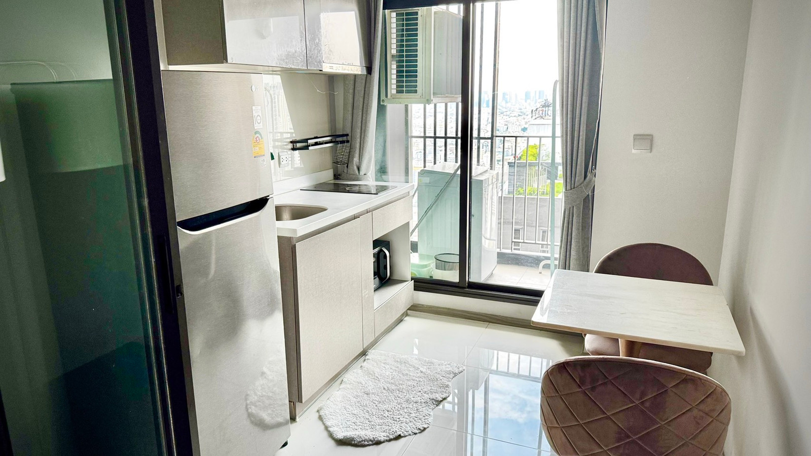 Life Rama 9 🏙️ ให้เช่า LIFE ASOKE – RAMA 9 ห้องว่างพร้อมเข้า | Livinginsider