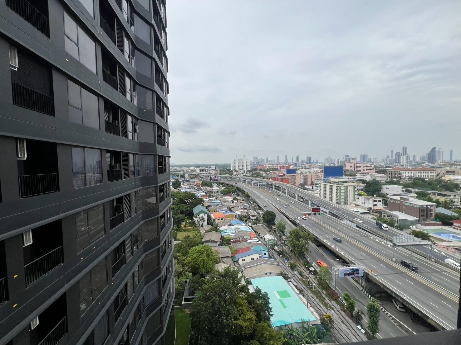 New room, never lived in, for rent, 1 bedroom, 36 sq m., corner room, beautifully decorated, beautiful view, Coco Parc, condo next to MRT Khlong Toei, 0 meters. Call 062-339-3663. – รูปที่ 4