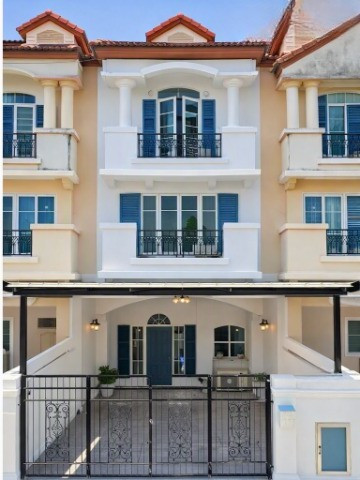 Suankularb Wittayalai Nonthaburi School. 700m.3.5-story French-European style townhome office newly renovated with 6 multi-purpose rooms Suankularb Wittayalai Nonthaburi School. 700m.3.5-story French-European style townhome office newly renovated with 6 multi-purpose rooms