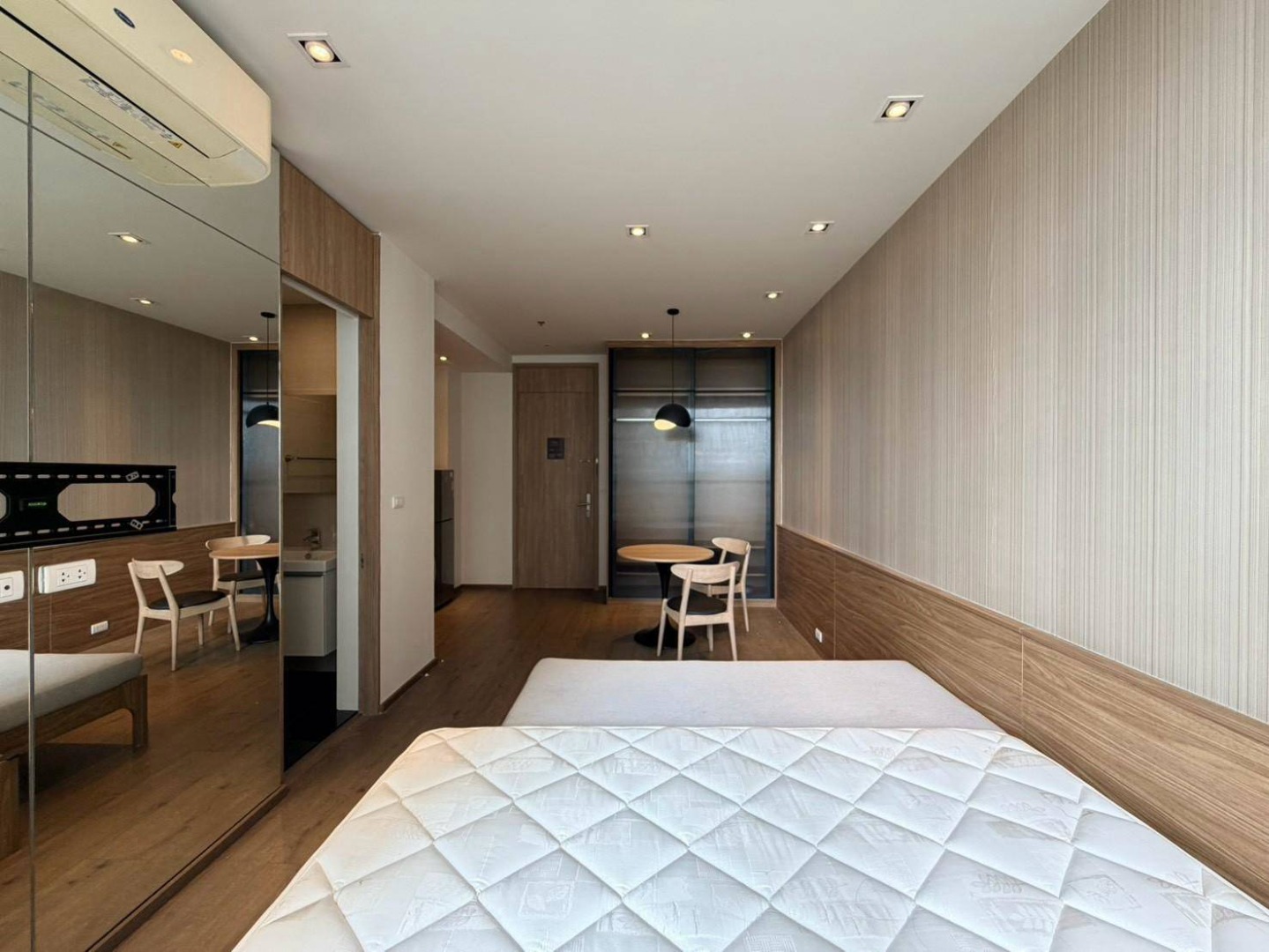 🔥Urgent Sale🔥 Park 24 near BTS Phrom Phong Station, fully furnished, ready to move in. 🔥Urgent Sale🔥 Park 24 near BTS Phrom Phong Station, fully furnished, ready to move in.