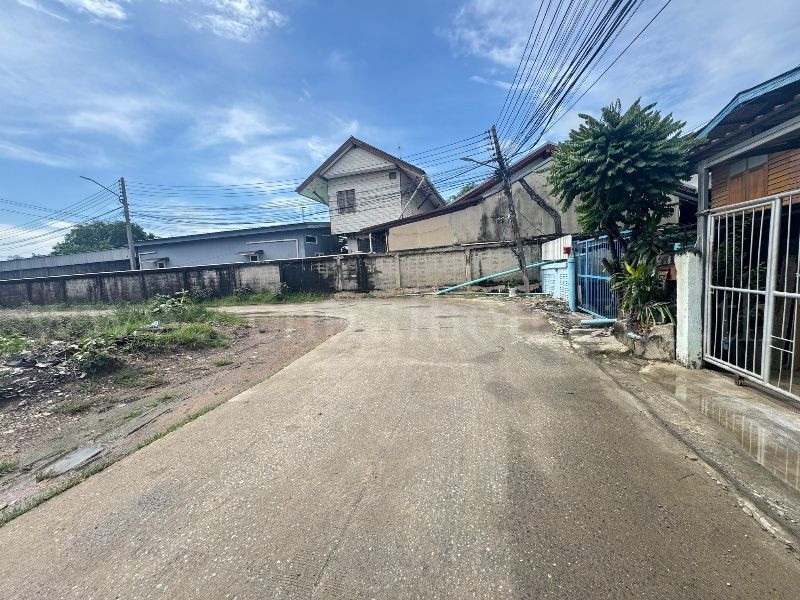 ที่ดิน ซอยเรณูอุทิศ ลาดหลุมแก้ว 120 ตารางวา ติดถนน 3 ด้าน ห่างถนนใหญ่เพียงประมาณ 100 เมตร – รูปที่ 4
