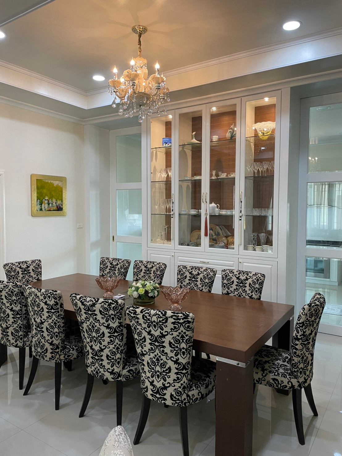 2 houses for sale, 4 floors, on land 1Rai 57 Sq.w. 8 Parking, Soi Lat Phrao 126, no flooding. 2 houses for sale, 4 floors, on land 1Rai 57 Sq.w. 8 Parking, Soi Lat Phrao 126, no flooding.