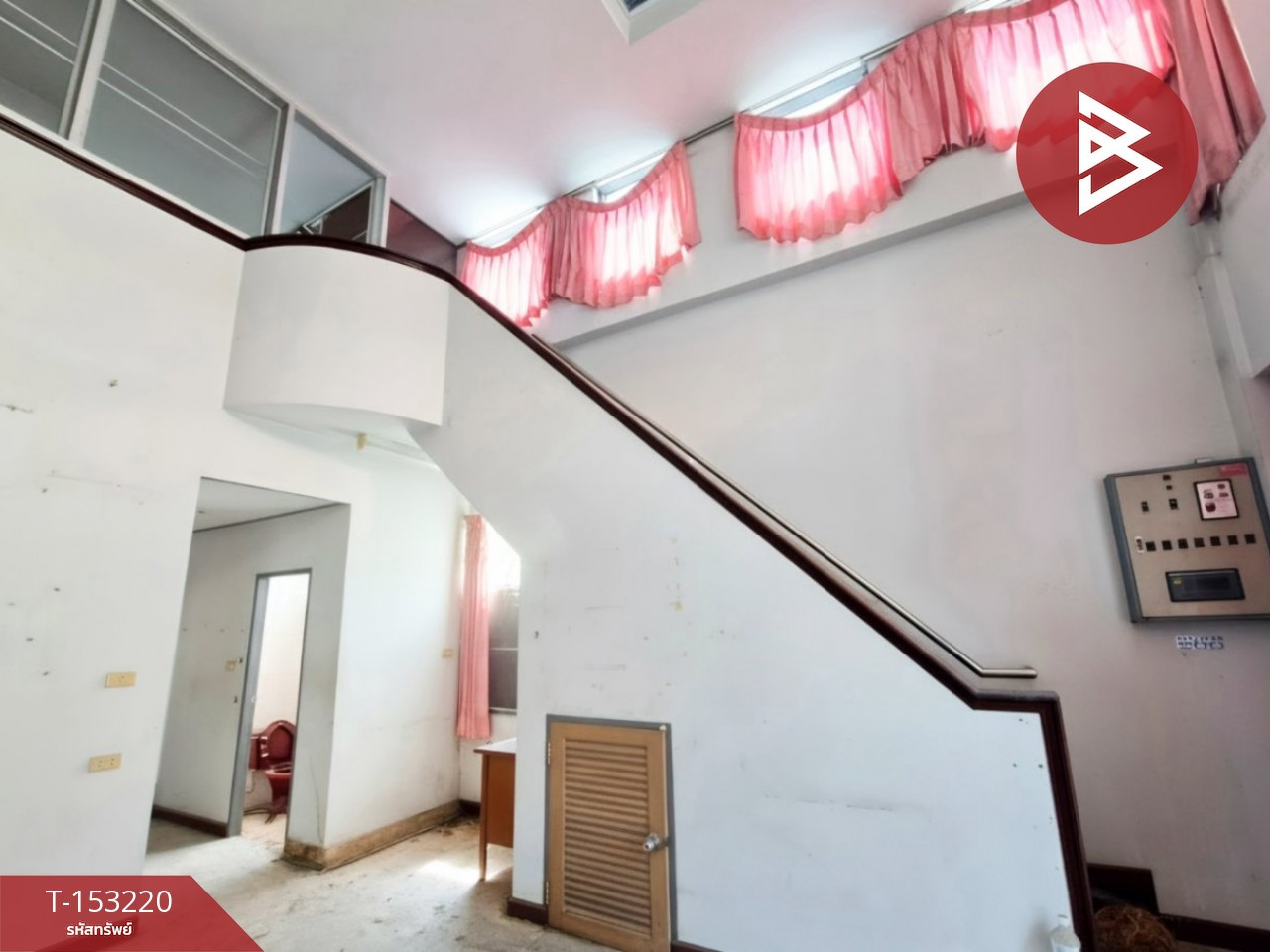 ขายบ้านเดี่ยว 3 ชั้น ต.คลองกระแซง เมืองเพชรบุรี สวยมีสไตล์ – รูปที่ 4