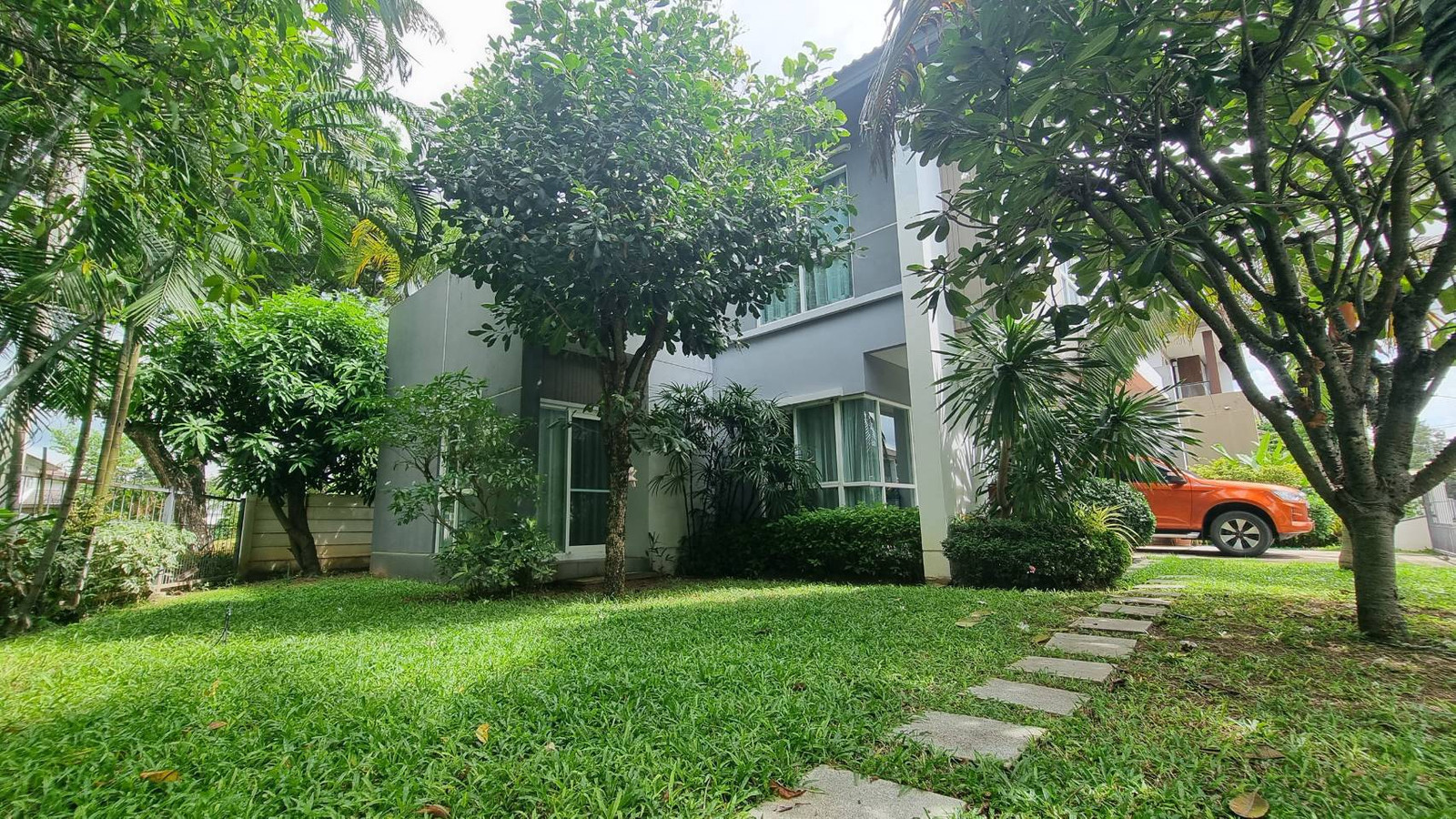 ขายบ้านเดี่ยว 2 ชั้น 4 ห้องนอน 3 ห้องน้ำ โครงการสีวลี โคกกรวด | Land & Houses ติดถนนมิตรภาพ จ.นครราชสีมา ราคา 7.5 ลบ. พร้อมเฟอร์นิเจอร์ครบ – รูปที่ 2