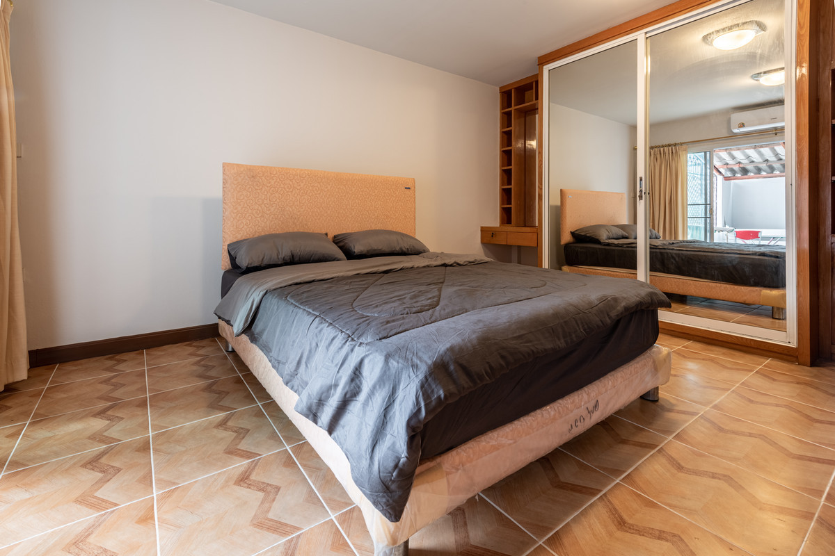 ✨🏡 Rattarinmai Bang Khen Village, 3-story townhome ⚡️ Ready to move in, complete with electricity. Near Don Mueang Airport 🏡 This house is fully furnished and located in a convenient location. – รูปที่ 4