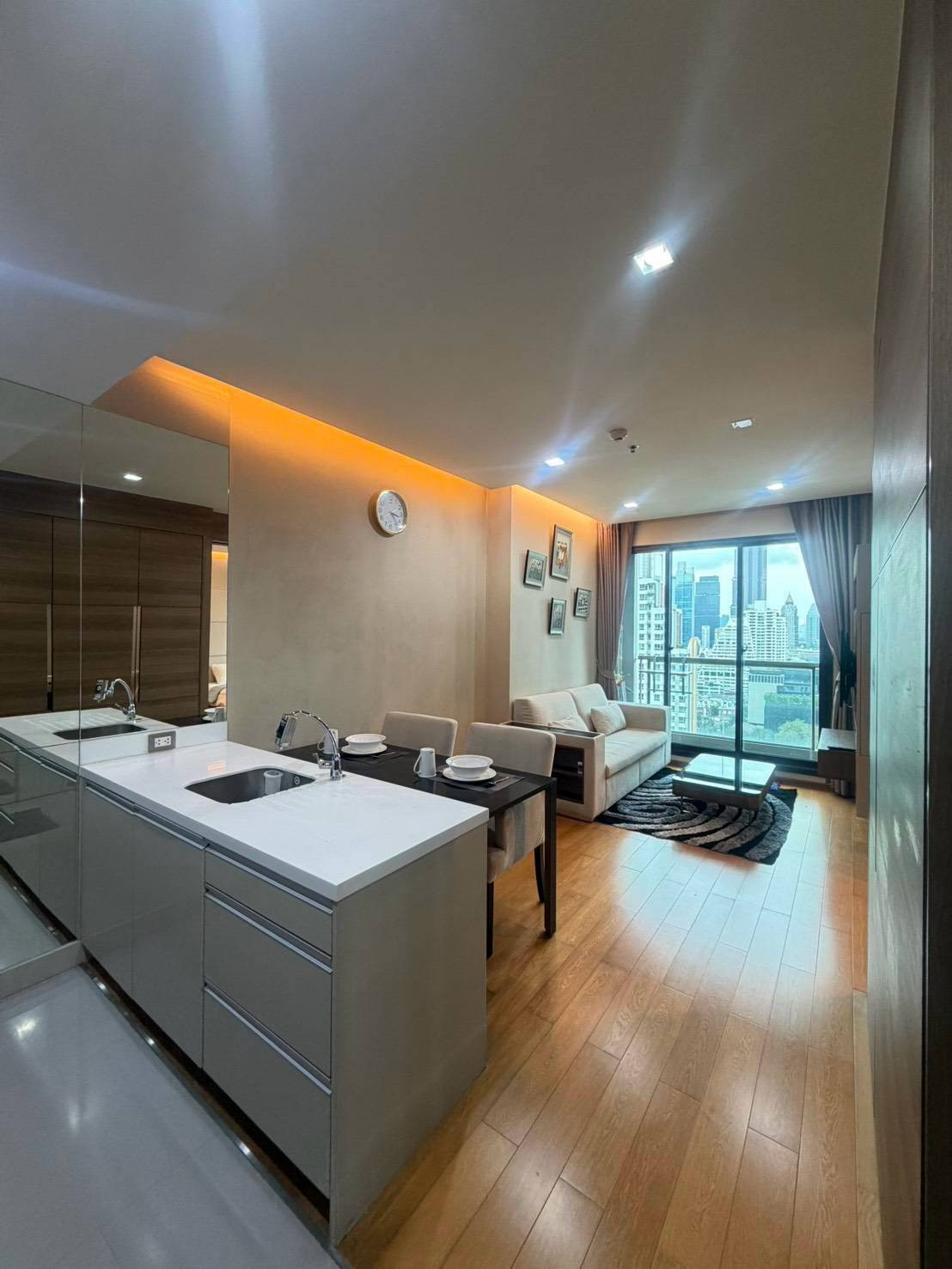 TWP973 For Rent |The Address Sathorn 1 Bedrooms Near BTS Chong Nonsi, Saint Louis &amp; Surasak