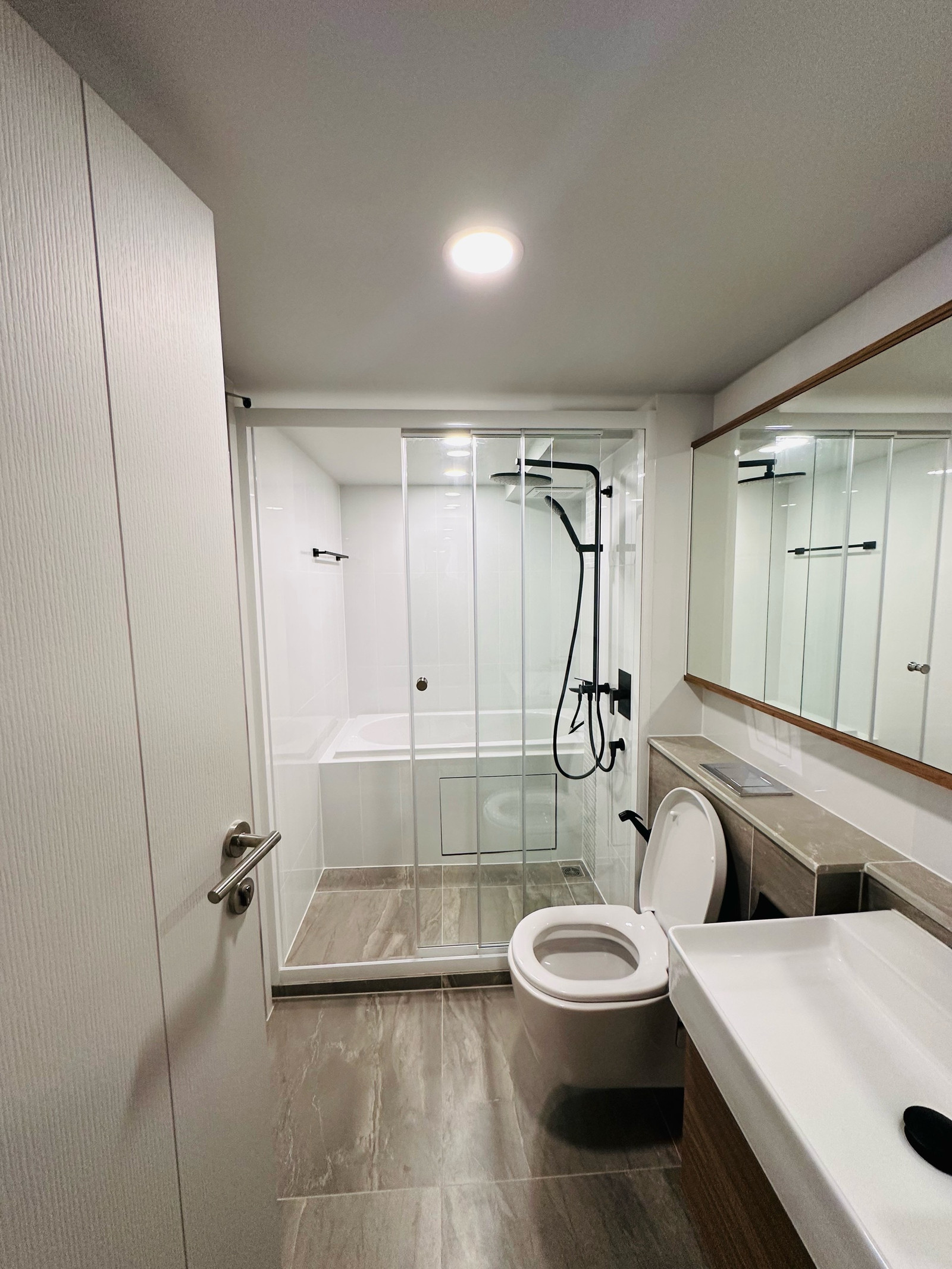 ✨ Culture Thonglor | Luxury Duplex for Rent ✨  🏙️ 2-Bedroom Duplex 📐 ขนาด 69.50 ตร.ม. 🛏️ 2 Bedrooms 🛁 1 Bathroom 🏢 ชั้น 29 🚆 ทำเลทองหล่อ ใกล้ BTS Thong Lo  💰 Rental Price: 72,000 THB/Month 📄 1-Year Contract  ✨ ห้อง Duplex เพดานสูง ให้ความรู้สึกโป – รูปที่ 3