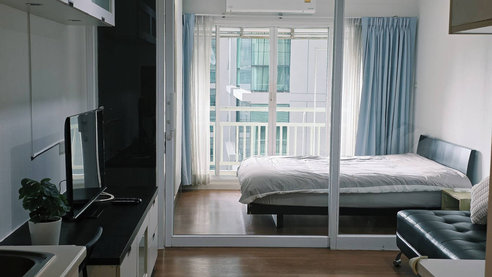 Condo for rent, Grand Parkview Asoke, 22nd floor, size 35 sq m., 1 bedroom, 1 bathroom, 1 kitchen, beautiful room, fully furnished, Watthana side view. Condo for rent, Grand Parkview Asoke, 22nd floor, size 35 sq m., 1 bedroom, 1 bathroom, 1 kitchen, beautiful room, fully furnished, Watthana side view.