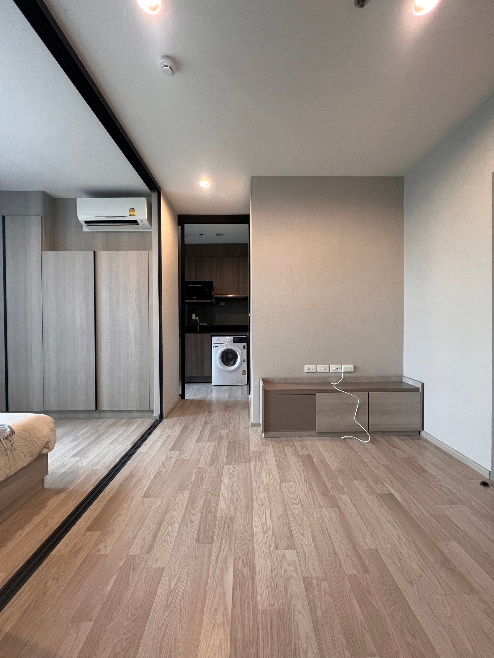 🔥 ! คอนโด Ideo Mobi Sukhumvit Eastpoint ใกล้ BTS บางนา 💥 ราคาพิเศษ 3.19 ล้านบาท 💥 ‼️ ห้องชั้นสูง วิวดี 1 bedroom ขนาดประมาณ 29.3 ตร.ม. 🔥 ! คอนโด Ideo Mobi Sukhumvit Eastpoint ใกล้ BTS บางนา 💥 ราคาพิเศษ 3.19 ล้านบาท 💥 ‼️ ห้องชั้นสูง วิวดี 1 bedroom ขนาดประมาณ 29.3 ตร.ม.