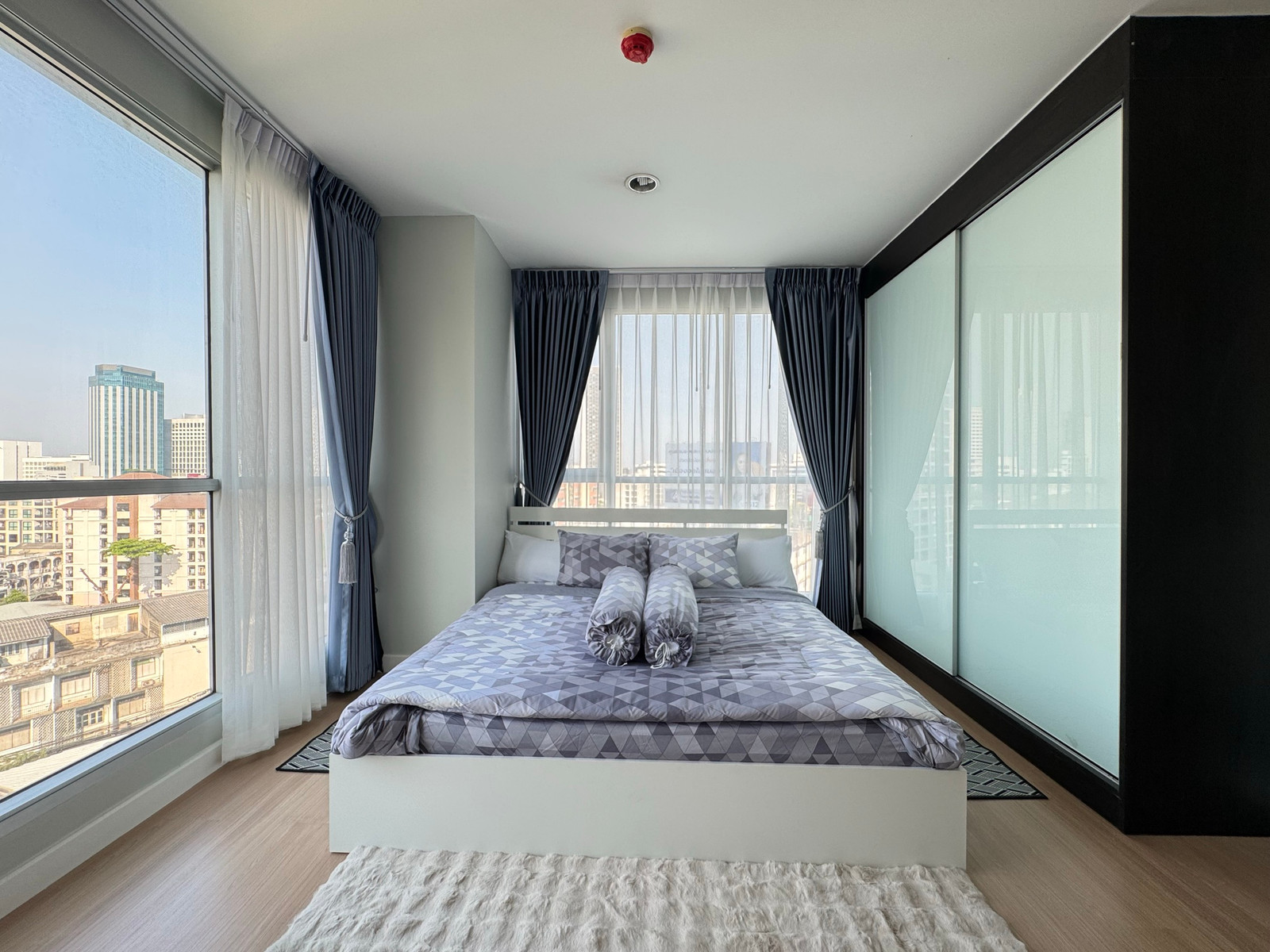 🔥ขายด่วน🔥Life @ Ladprao 18 - Best price 6.79mb, 2B2B, 69.35 sq.m near MRT Ladprao, prime area - Please call K.Toby 0639896346