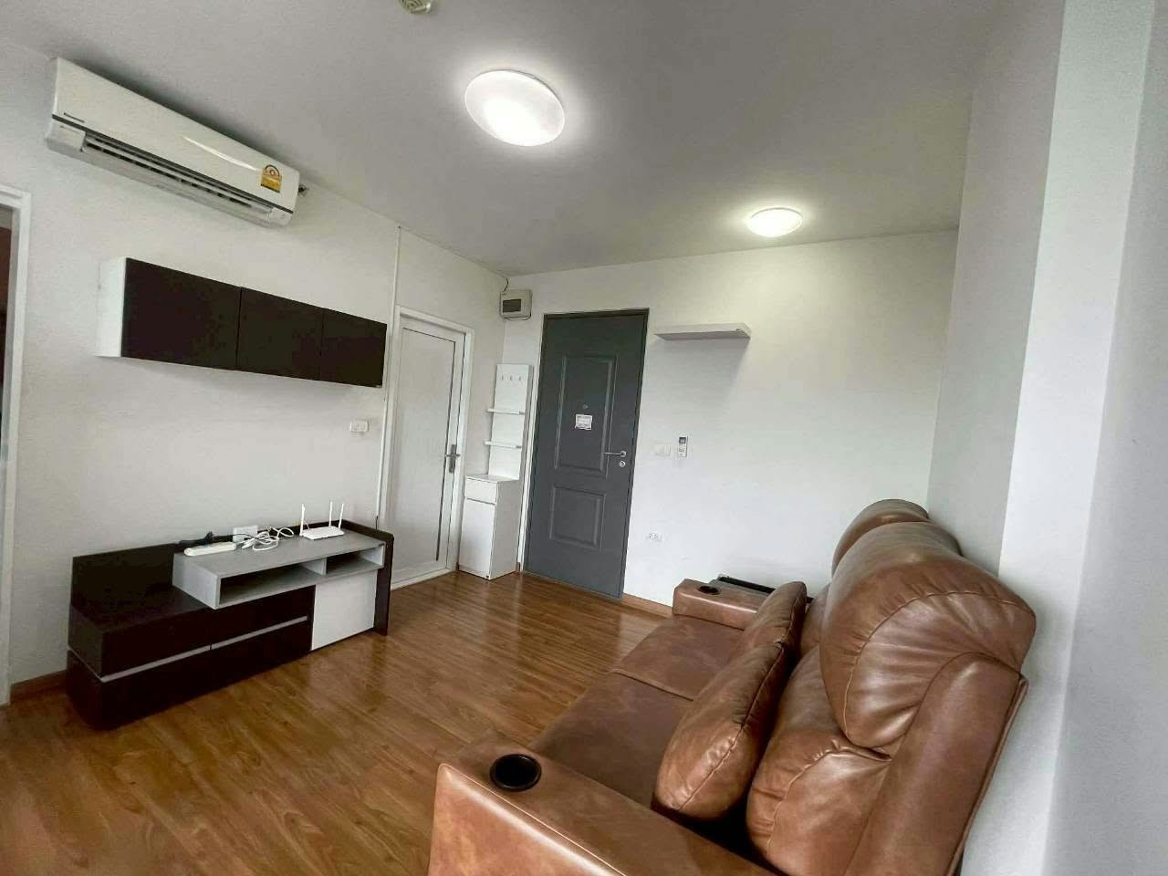 Condo for rent, I Biza RCA, size 32 sq m., Building B, near MRT Rama 9, Phetchaburi. Condo for rent, I Biza RCA, size 32 sq m., Building B, near MRT Rama 9, Phetchaburi.