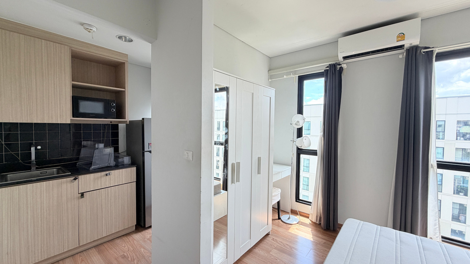 A098 For rent Unio Sukhumvit 72 Phase 1