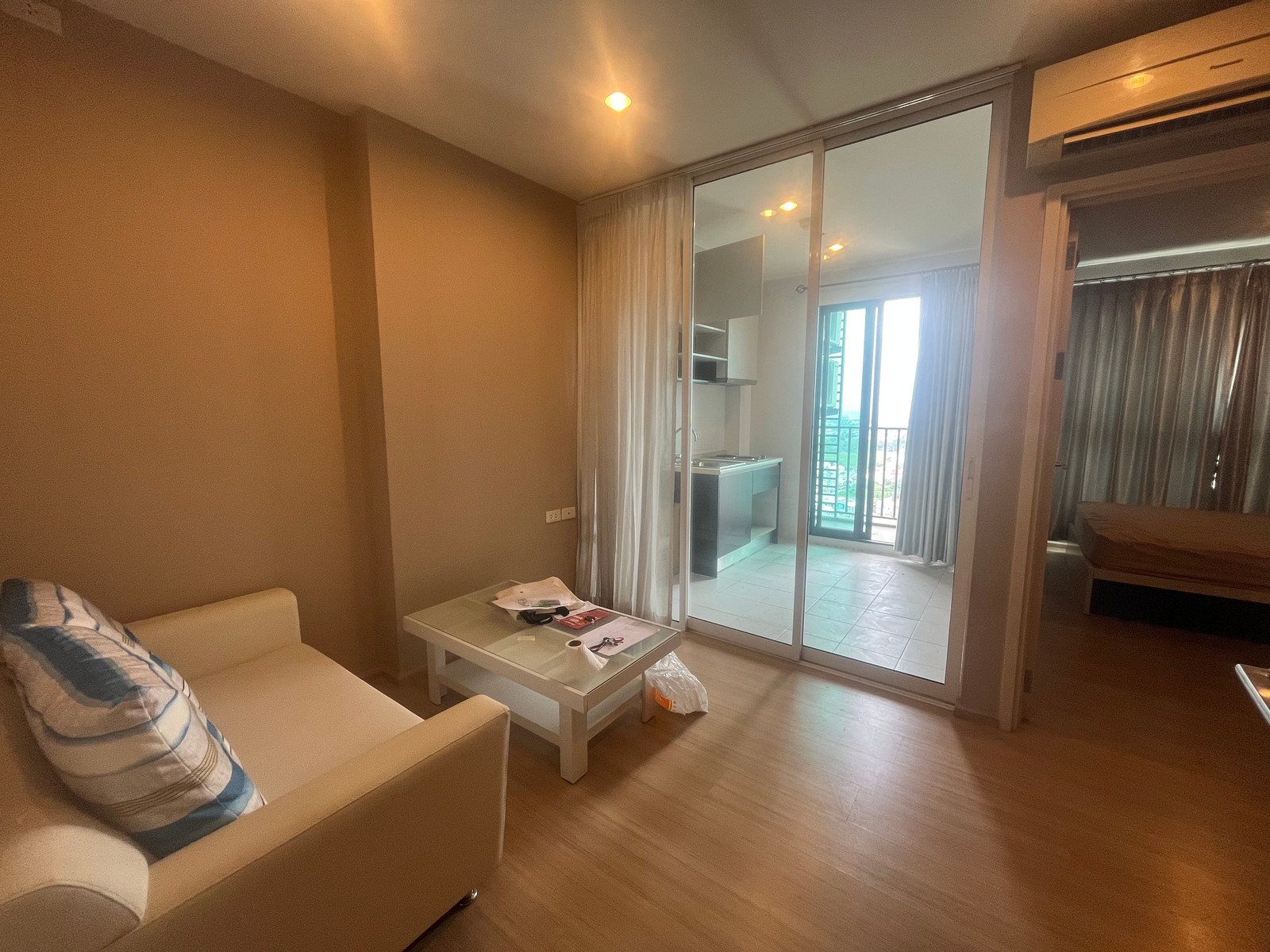 For Sale: The Base Chaengwattana, 30.70 sq.m., 1 Bedroom, 1 Bathroom, 22nd Floor, 2,000,000 THB For Sale: The Base Chaengwattana, 30.70 sq.m., 1 Bedroom, 1 Bathroom, 22nd Floor, 2,000,000 THB