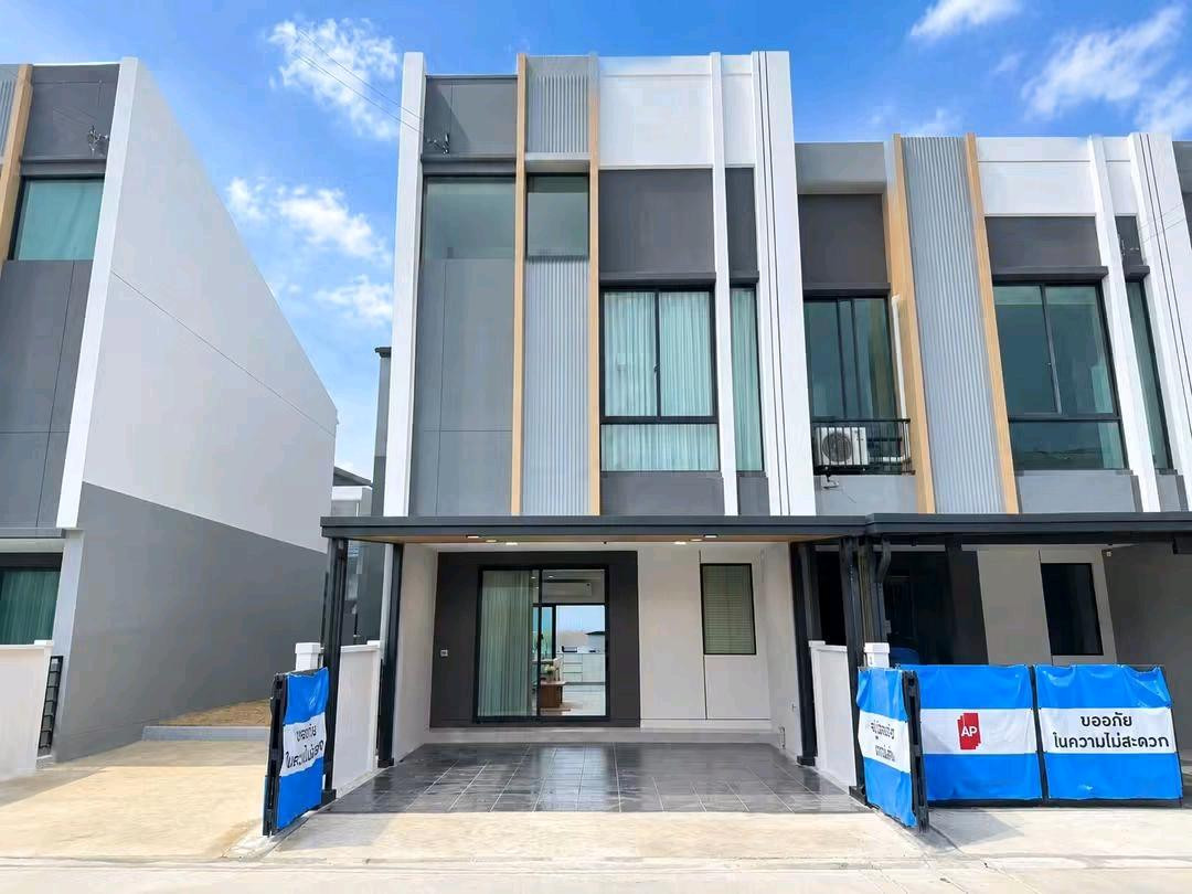 🔥 Townhome for Rent Pleno Sukhumvit - Bangna 4 🔥🔥 Nearby Mega bangna 🔥 Townhome for Rent Pleno Sukhumvit - Bangna 4 🔥🔥 Nearby Mega bangna