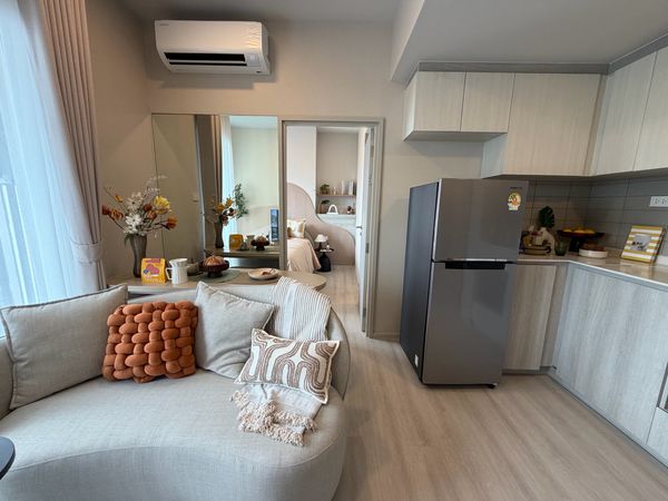 Corner room, pool view, complete with furniture + free common fees for 2 years, condo ready to move in, near MRT COBE Cultural Center, Ratchada-Rama 9.