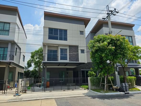บ้านเดี่ยวให้เช่า Baan Klang Mueng THE EDITION Rama 9 - KrungthepKreetha - 3 ห้องนอน