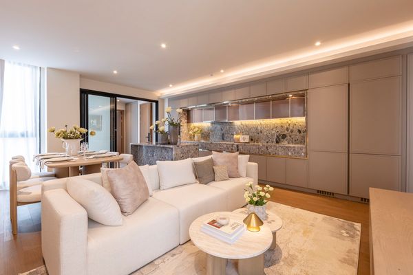 Hot Listing! Via 34 | Unique Artistic Condo, Prime Sukhumvit 34 Location, Ready to Move In