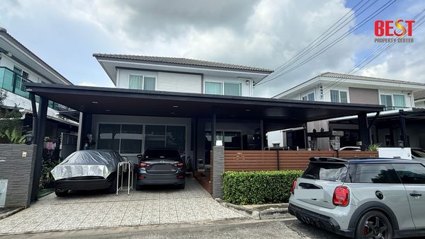Urgent sale, 2-story detached house, Chaiyaphruek Ramintra-Wongwaen 2, price only 4,500,000 baht — special price lower than the market. Added 2 multi-purpose rooms