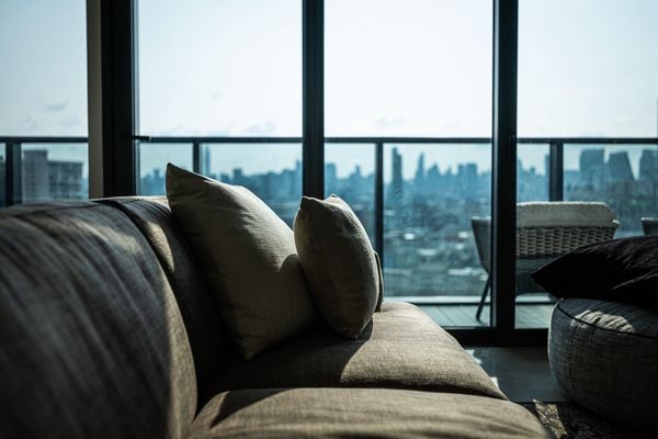 🌊 Luxurious 2-bedroom riverfront residence | Private elevator hall and private balcony 📍 Riverfront Residence Project, Bangkok