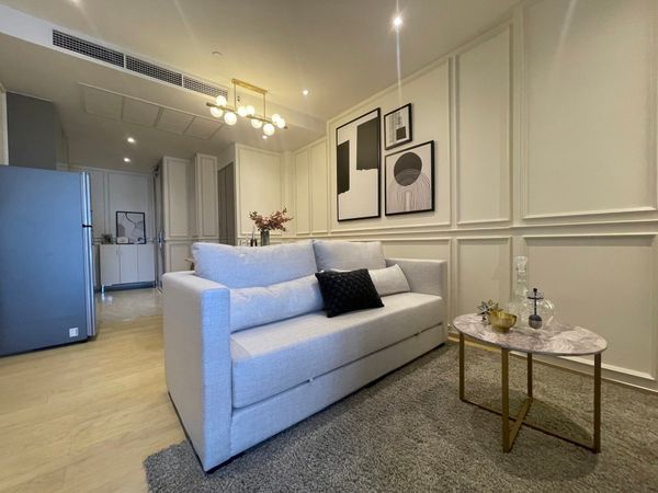 🏙️ For rent Ashton Asoke Rama 9 🔥 46,000 baht/month 📍 Location in the heart of Rama 9 🚇 Next to MRT Rama 9 | Walk about 5 minutes 🛍️ Opposite Central Rama 9, traveling and living is very convenient.