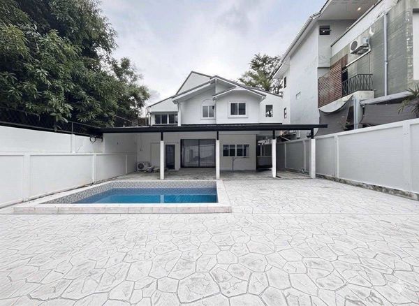 ให้เช่าบ้านเดี่ยว Pool villa ห้วยขวาง-รัชดา Luxury🌈🌿🚀怀光-叻差达地区豪华泳池别墅出租。