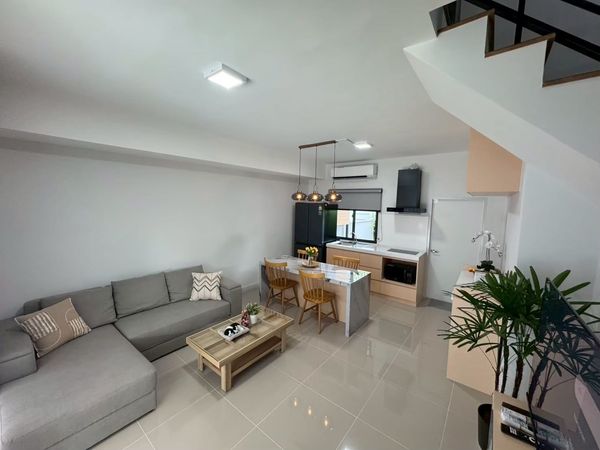 ให้เช่าทาวน์โฮม Pleno Sukhumvit-Bangna 2 ใกล้ Mega Bangna  (Rt-01)
