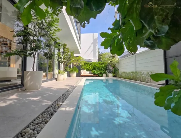 Super Luxury Pool Villa for Sale: LUXURY VISTA VILLA