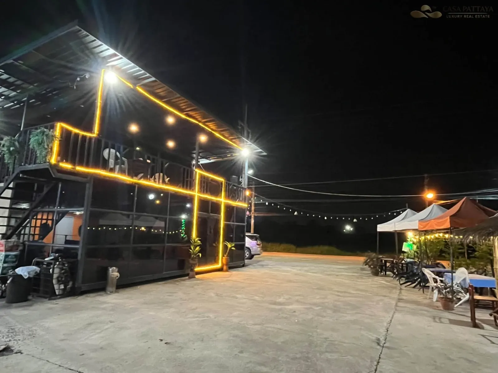 URGENT BUSINESS TAKEOVER! Live Music Bar & Restaurant in Huay Yai