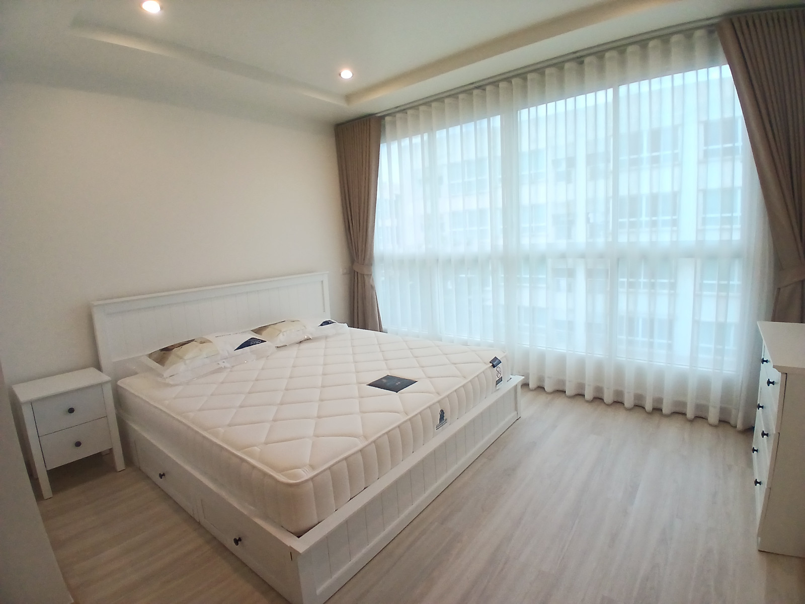 Happy Condo ลาดพร้าว101 ชั้น5 ห้องมุม Happy Condo ลาดพร้าว101 ชั้น5 ห้องมุม