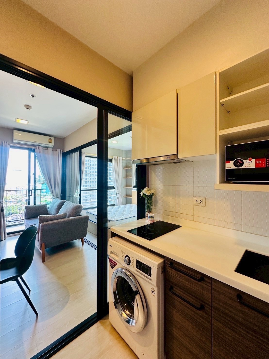 🔥Rent at Condolette Midst Rama9 🔥1BR 1BR.🔥 17,000🔥30sqm. 🔥Floor17