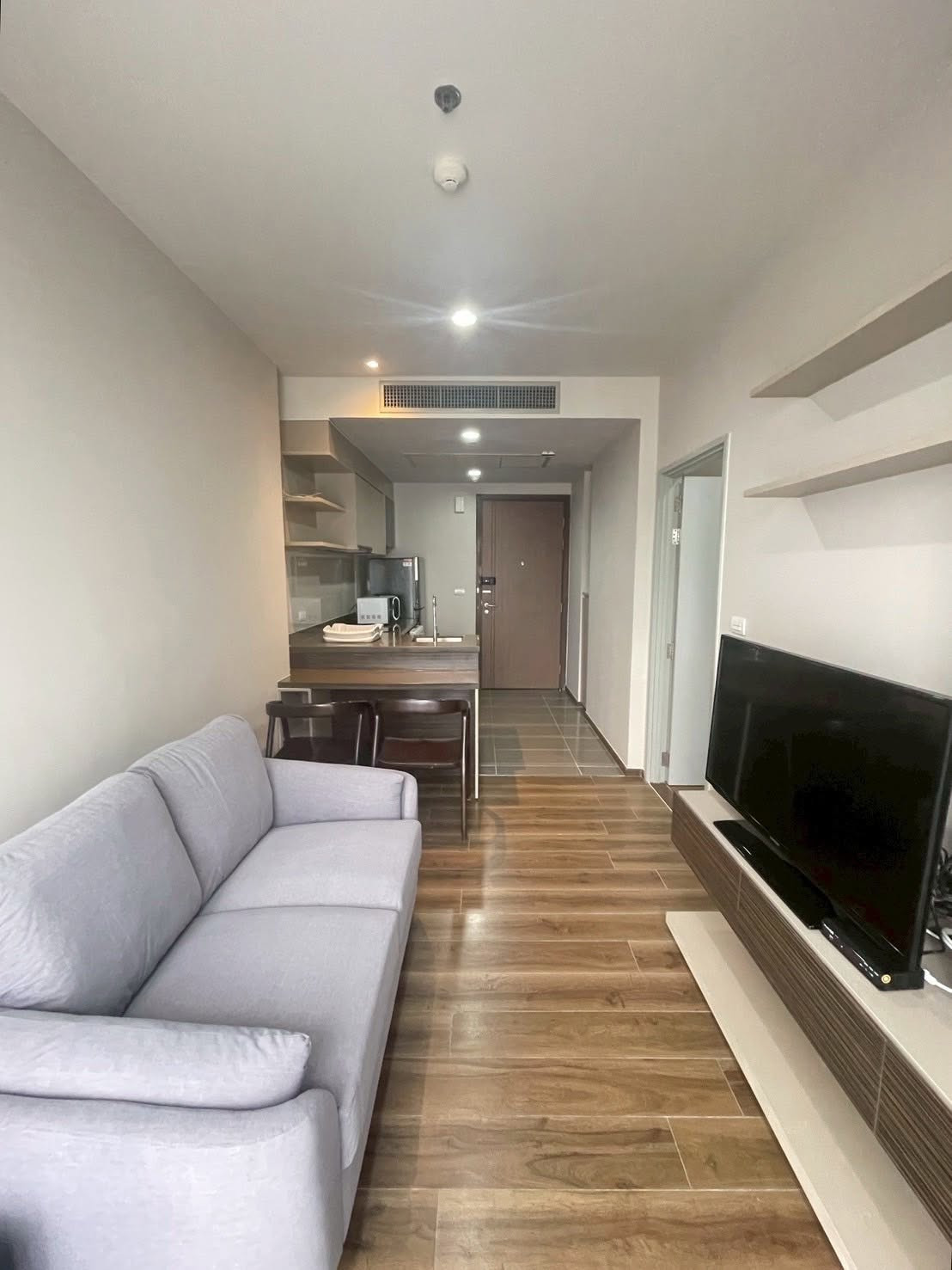 FOR RENT: ONYX Phaholyothin 150 meters to BTS Saphan Khwai Station Rental price: ฿22,000/month (12-month contract) 