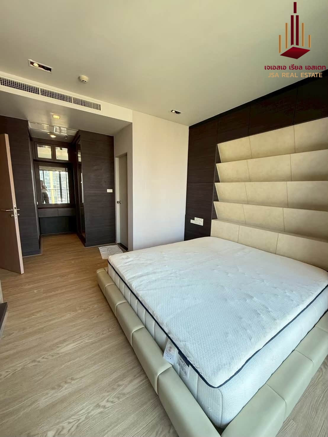 ✨ For Rent: Noble Form Thonglor  Condo ✨ 💰 Only 30,000 THB/month
