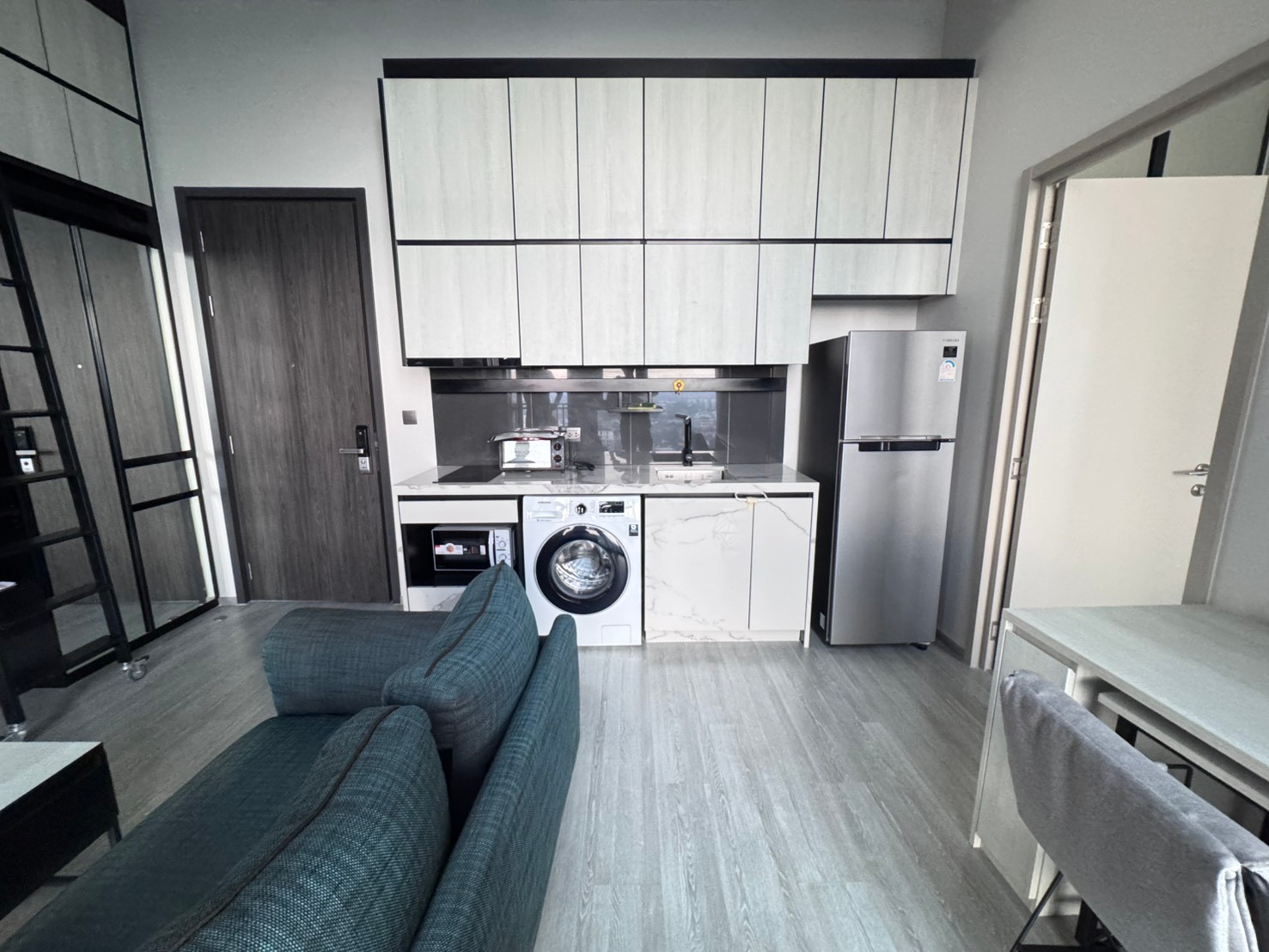 The Line Sukhumvit 101 is available for rent. High ceiling room. You can inquire.