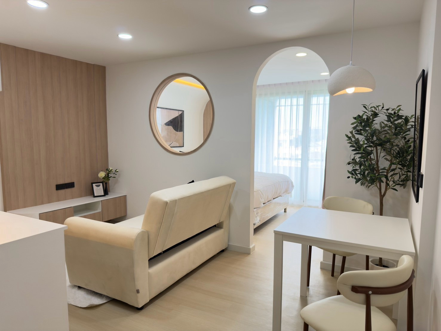 sell !! Condo City Villa (City Villa) Lat Phrao 130 with full furniture.