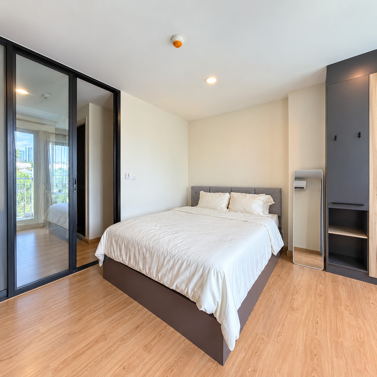 discount! Condo for sale Arise Ratchada 19 📍 Ratchada-Lat Phrao location, near MRT, good location, near MRT, price easy to access. Suitable for working people and investors. Price only 1.79 million! discount! Condo for sale Arise Ratchada 19 📍 Ratchada-Lat Phrao location, near MRT, good location, near MRT, price easy to access. Suitable for working people and investors. Price only 1.79 million!