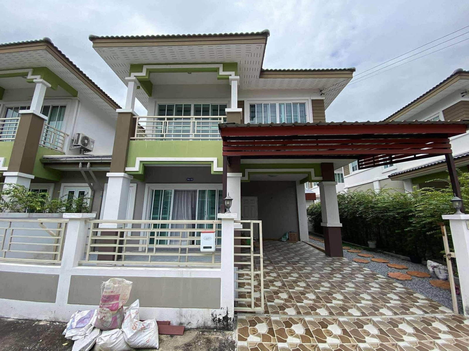 🏡 2-story semi-detached house for rent, Sonsiri Place Village 📍 Phraeksa 🏡 2-story semi-detached house for rent, Sonsiri Place Village 📍 Phraeksa