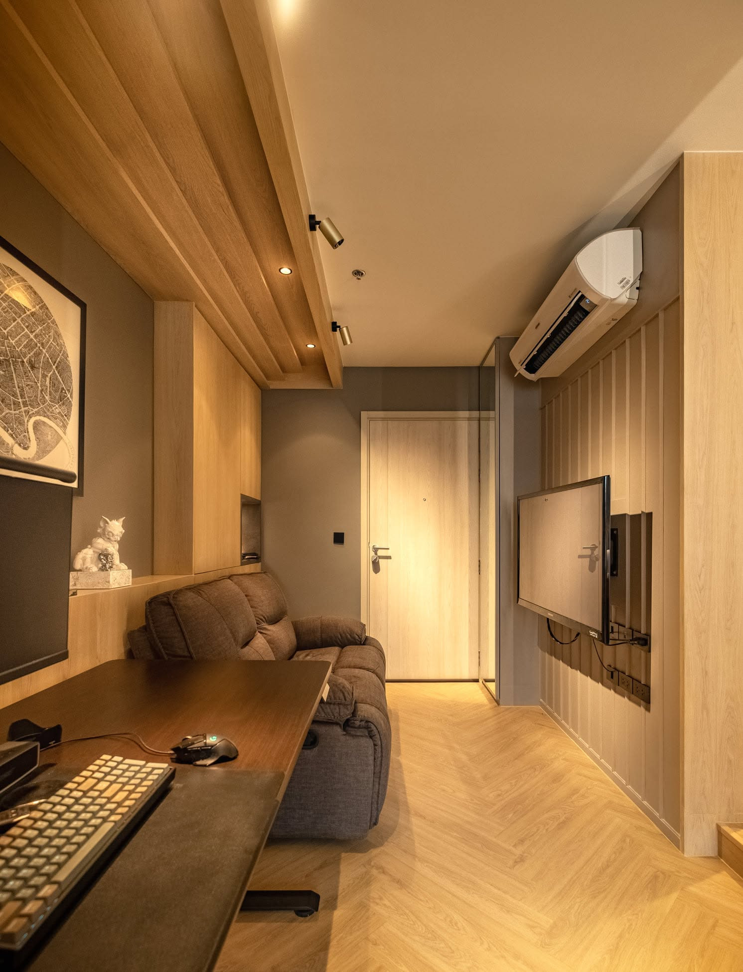 Condo for sale: Life One Wireless, 27th floor, Central Embassy view, price 6.29 million baht. Condo for sale: Life One Wireless, 27th floor, Central Embassy view, price 6.29 million baht.